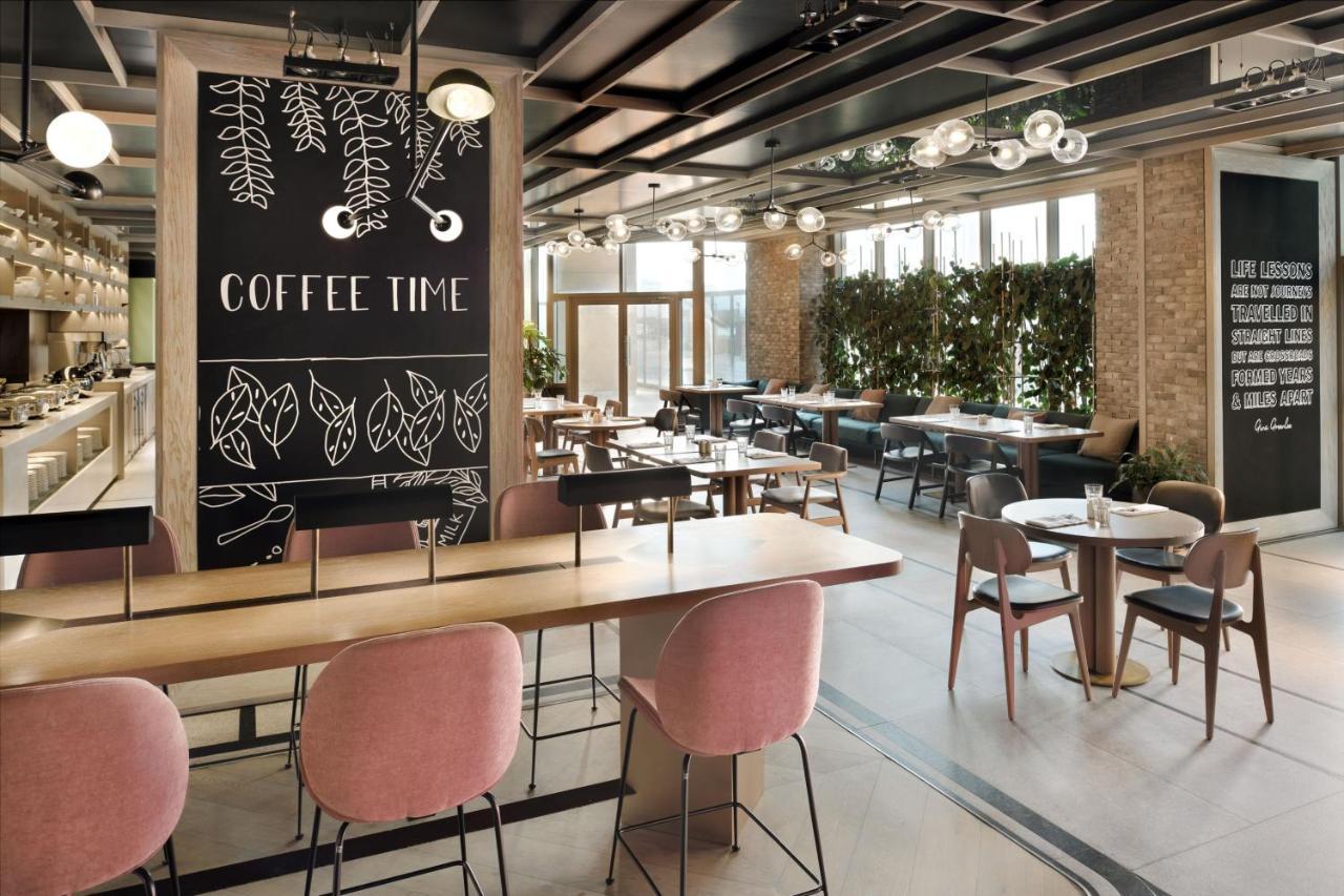 Marriott Executive Apartments Manama, Bahrain Zewnętrze zdjęcie Interior of a coffee shop